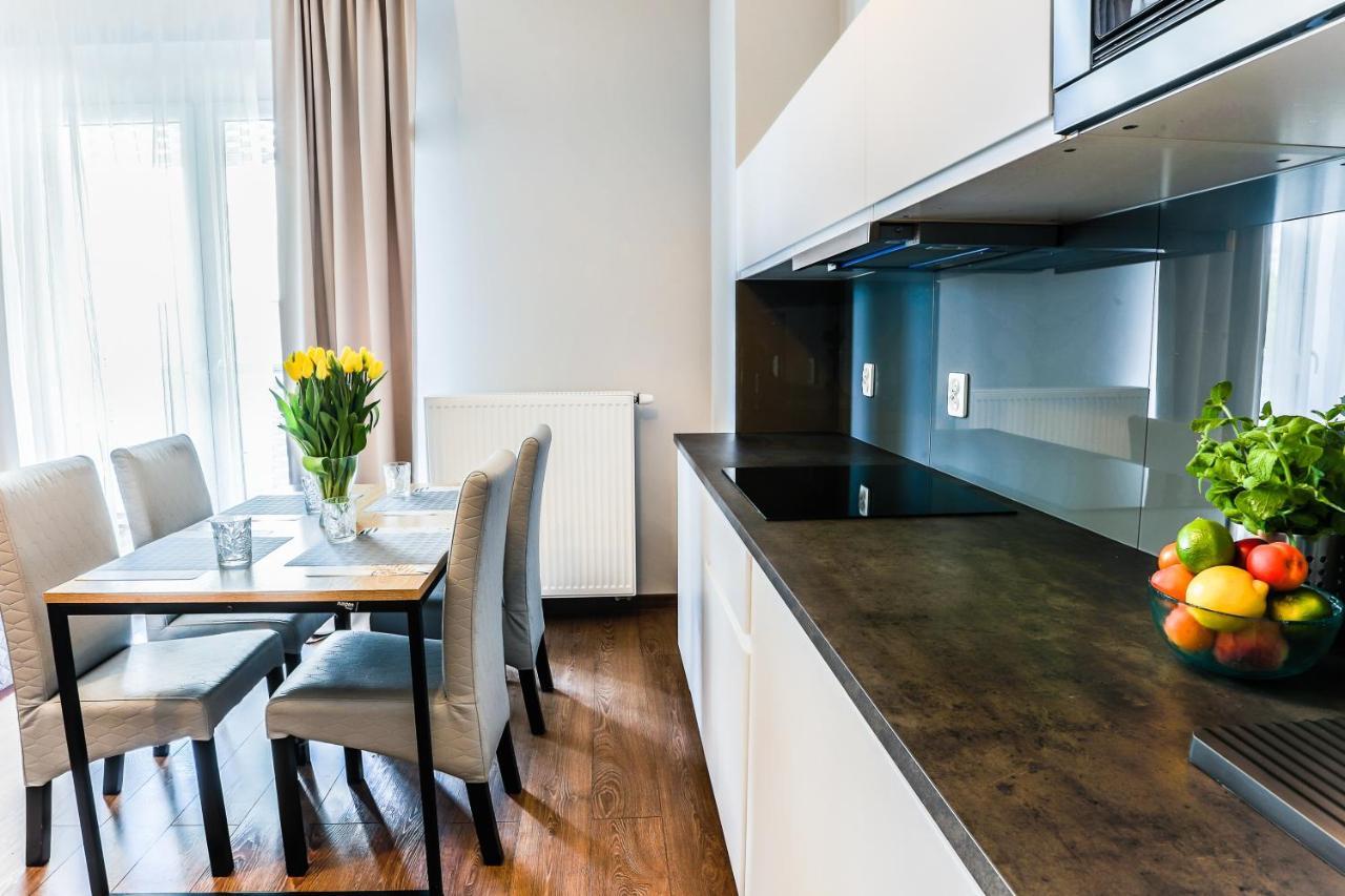 Coin Apartamenty Wrocław Exteriör bild
