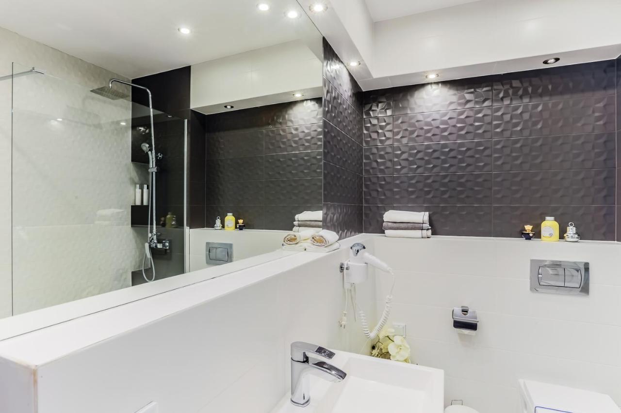 Coin Apartamenty Wrocław Exteriör bild
