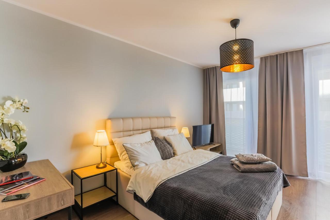 Coin Apartamenty Wrocław Exteriör bild