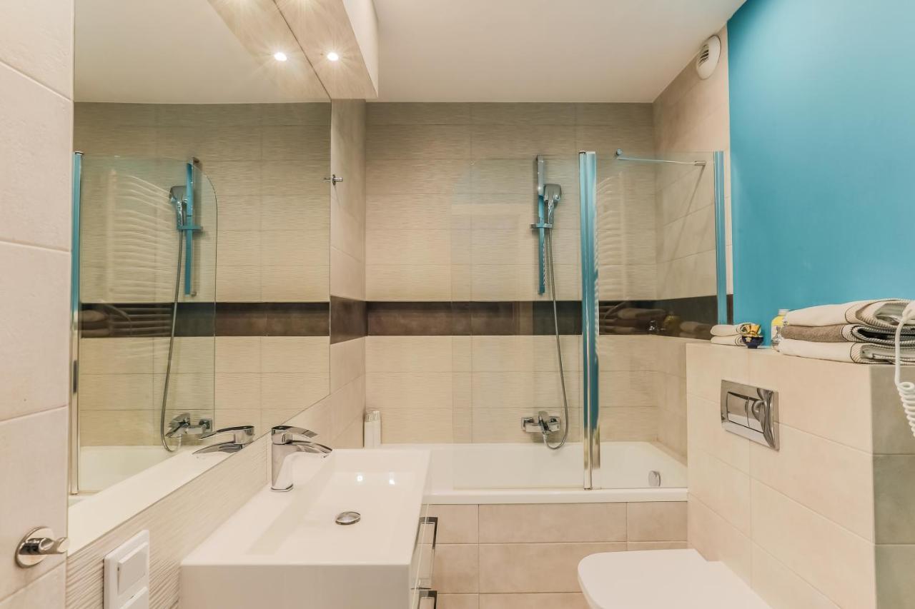 Coin Apartamenty Wrocław Exteriör bild