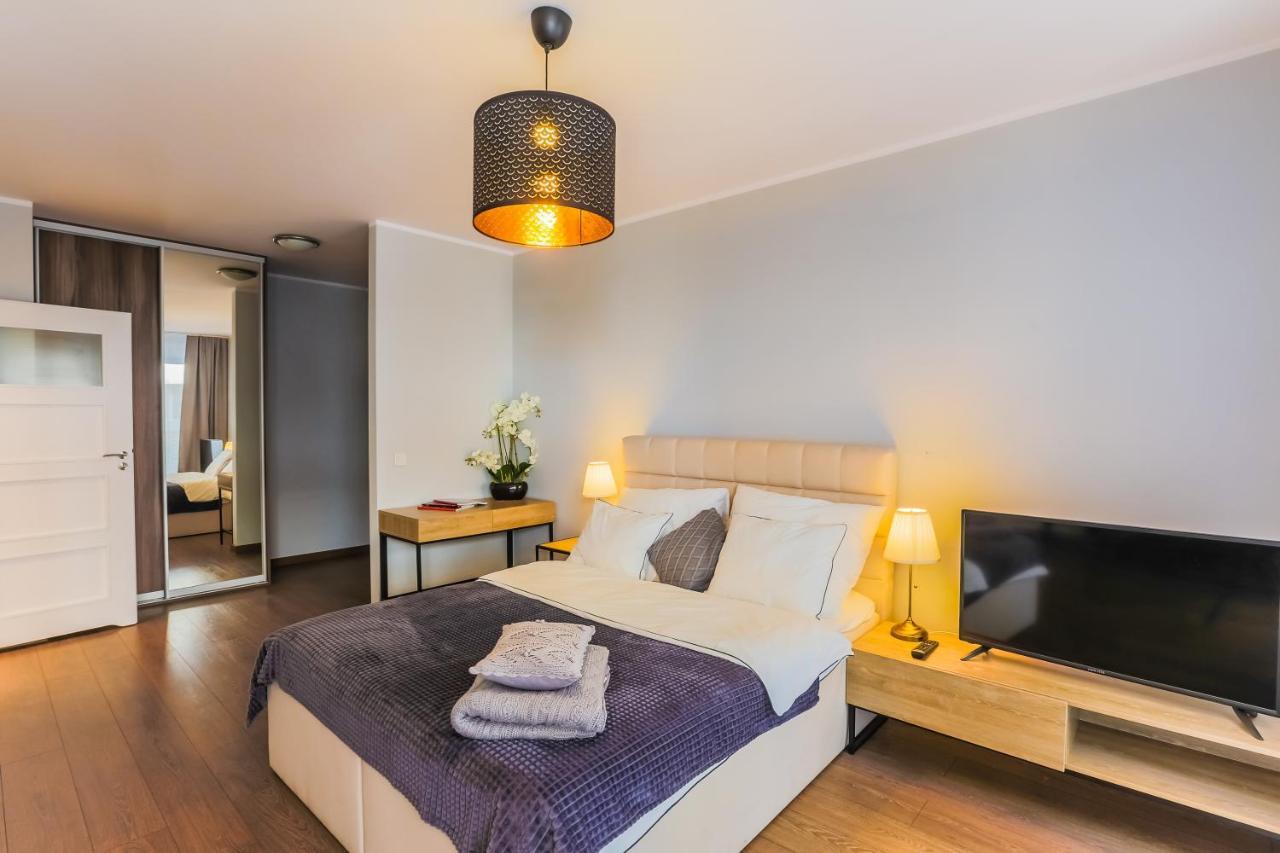 Coin Apartamenty Wrocław Exteriör bild