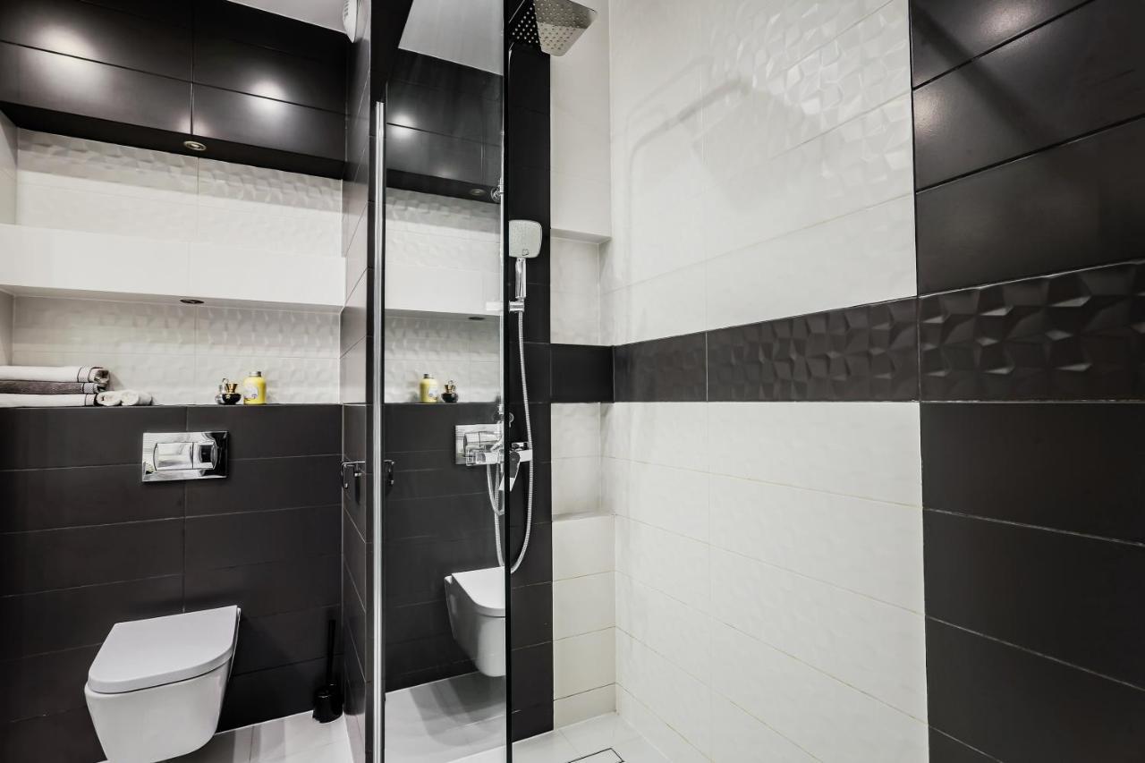 Coin Apartamenty Wrocław Exteriör bild